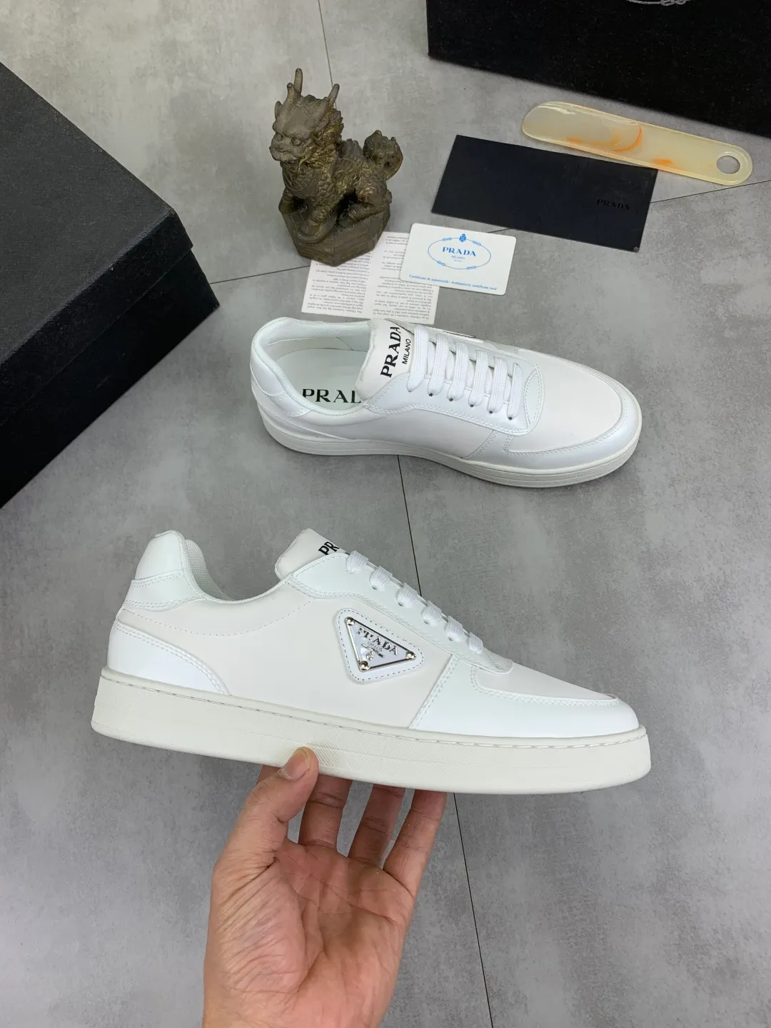 Men's Men's Shoes💰P440💰[New Style] The latest classic model of high-quality PRADA breathable and comfortable men's shoes has been launched on the official website in 1:1 reproduction, synchronized in Hong Kong counters and on the same catwalk; all made of calfskin with breathable mesh fabric ➕Imported soft and comfortable sheep Leather lining, 🍡🍡original 1:1 rubber outsole, non-slip and wear-resistant; comfortable to wear, attractive style, fine workmanship, and simple and neat shoe last, showing a man's courage and toughness, 👍size 38 to 44; 5️⃣colors🉑️ to choose from